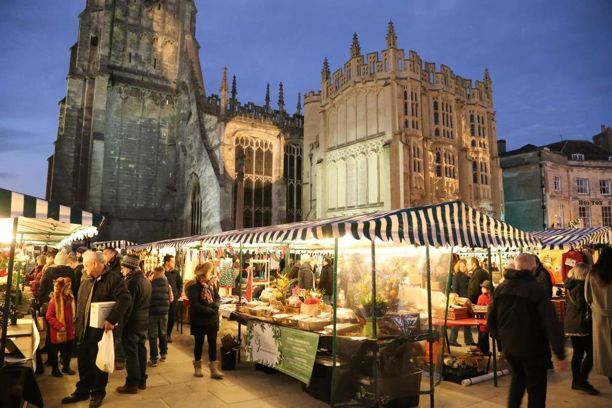Cirencester christmas gift market
